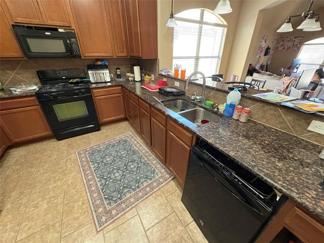 2316 Dovetail ST, Pflugerville, TX 78660