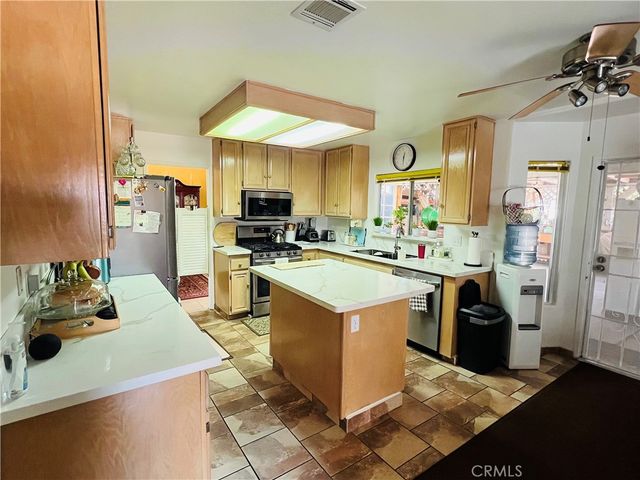 16960 Tusk Court, Victorville, CA 92394