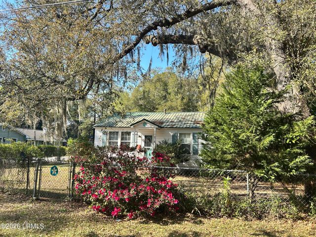 1113 Lafayette Street, Beaufort, SC 29902