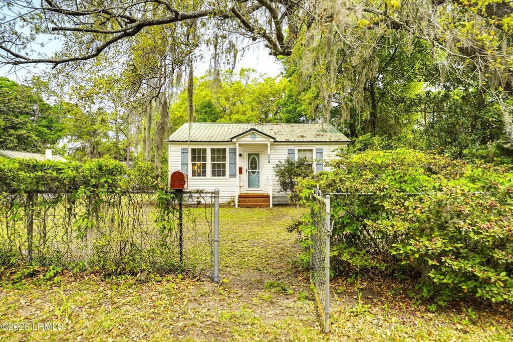 1113 Lafayette Street, Beaufort, SC 29902