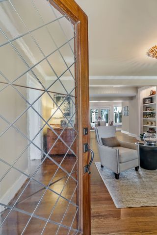1724 Green Hills Dr, Nashville, TN 37215