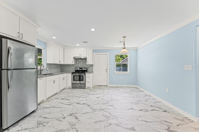 1805 Chamberlain Street, Houston, TX 77093