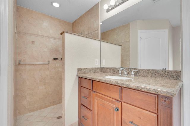 662 SW Jacoby Avenue, Port St Lucie, FL 34953