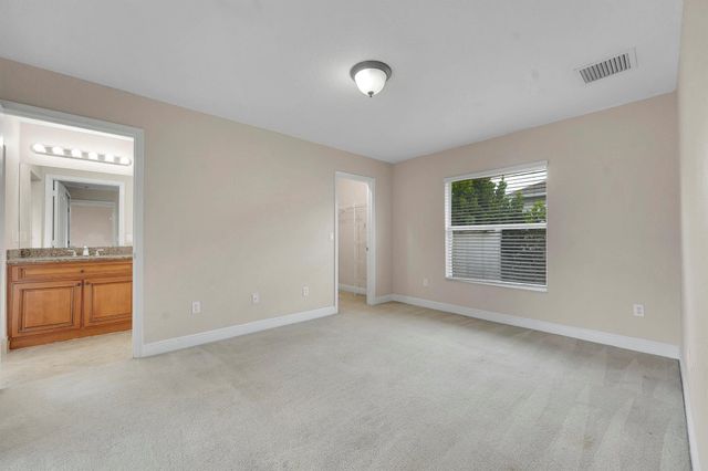 662 SW Jacoby Avenue, Port St Lucie, FL 34953