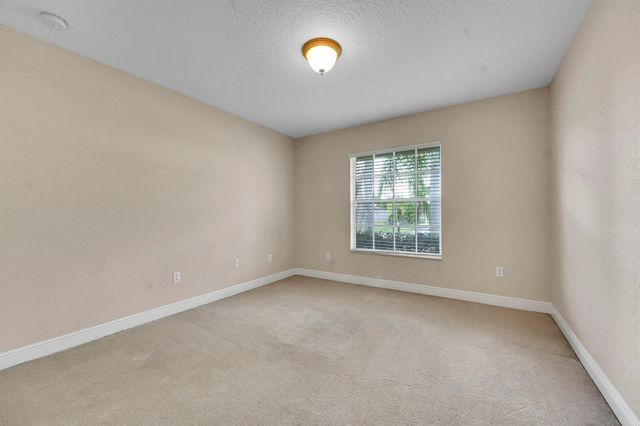 662 SW Jacoby Avenue, Port St Lucie, FL 34953