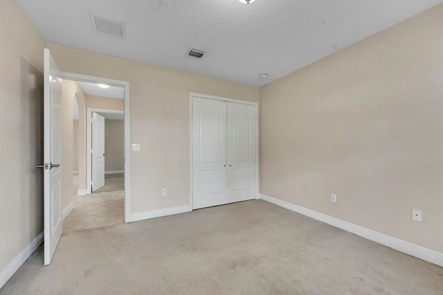 662 SW Jacoby Avenue, Port St Lucie, FL 34953