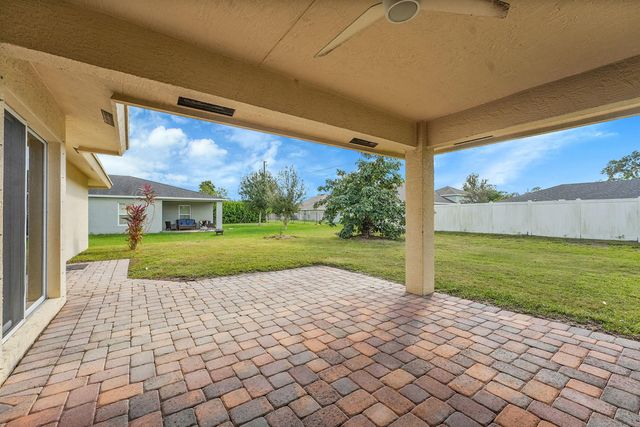 662 SW Jacoby Avenue, Port St Lucie, FL 34953