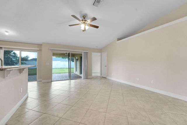662 SW Jacoby Avenue, Port St Lucie, FL 34953