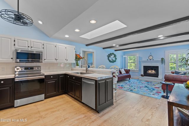 253 Clubhouse Drive SW, Supply, NC 28462