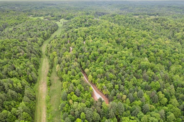 7 Firefly Lane, Campton, KY 41301