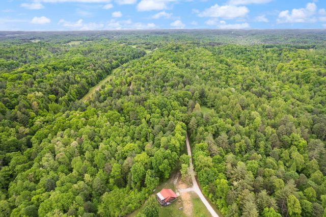 7 Firefly Lane, Campton, KY 41301