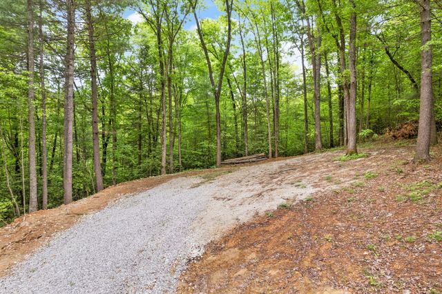 7 Firefly Lane, Campton, KY 41301