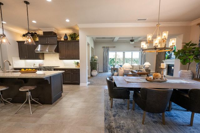 11854 N Champions Drive, Fresno, CA 93730