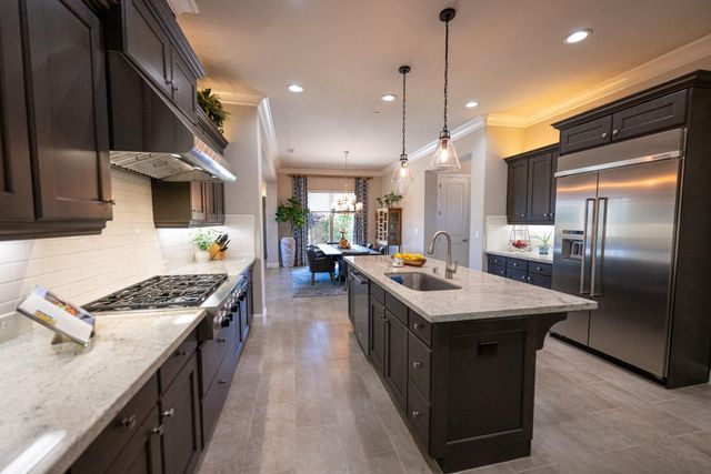 11854 N Champions Drive, Fresno, CA 93730