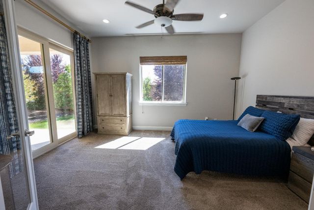 11854 N Champions Drive, Fresno, CA 93730