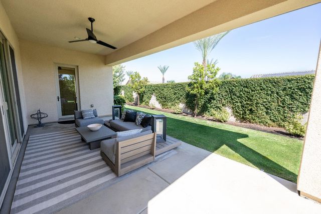 11854 N Champions Drive, Fresno, CA 93730