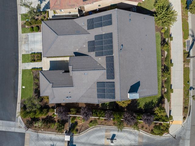 11854 N Champions Drive, Fresno, CA 93730
