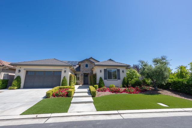11854 N Champions Drive, Fresno, CA 93730