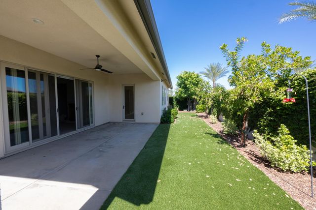 11854 N Champions Drive, Fresno, CA 93730