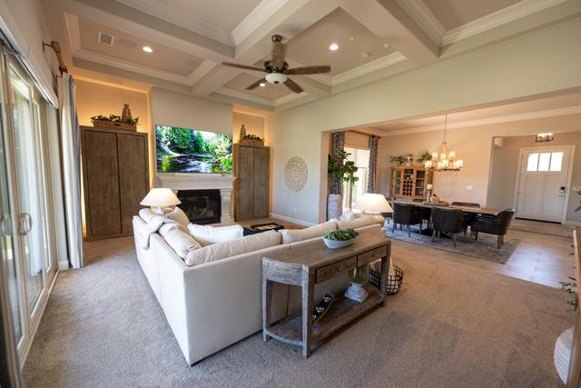 11854 N Champions Drive, Fresno, CA 93730