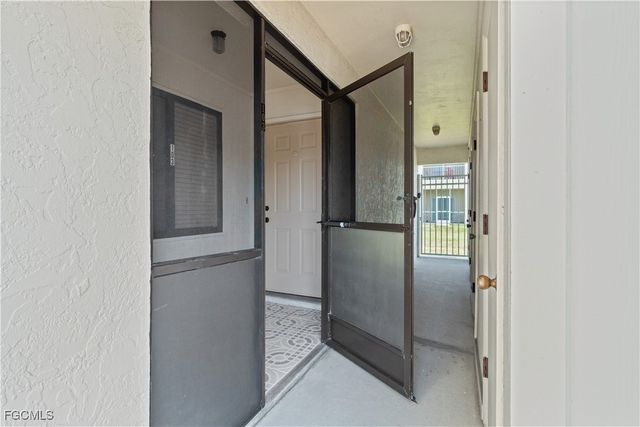 1113 Cape Coral PKWY W 103, Cape Coral, FL 33914