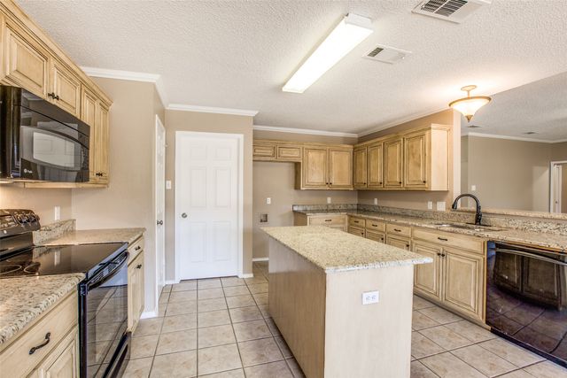 14 Enchanted Court, Mansfield, TX 76063