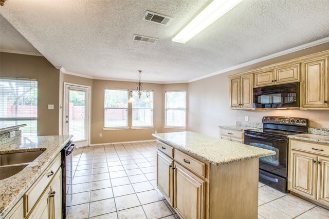 14 Enchanted Court, Mansfield, TX 76063