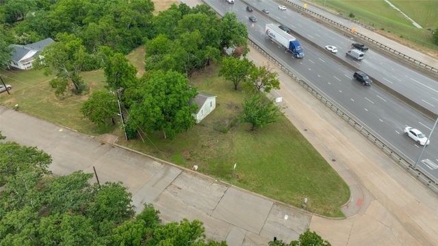 1202 Lindsey Street, Denton, TX 76205
