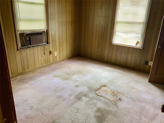 1202 Lindsey Street, Denton, TX 76205