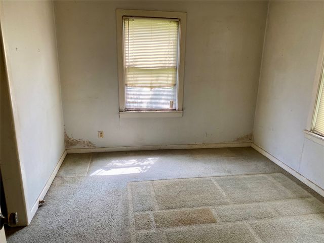 1202 Lindsey Street, Denton, TX 76205