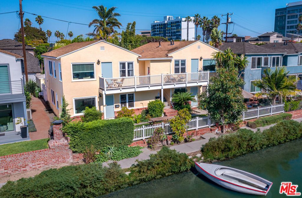 2824 Grand Canal, Venice, CA 90291 — exterior