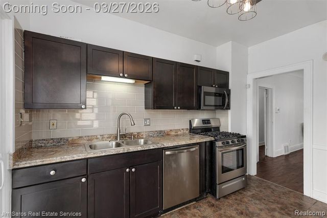 1429 Maryland Street, Grosse Pointe, MI 48230