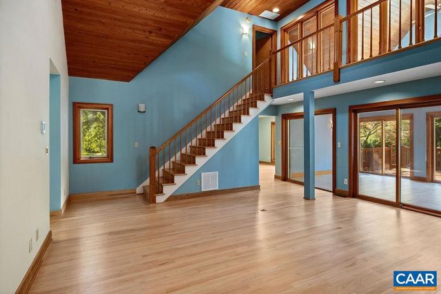 65 WINDTHISTLE CT, Nellysford, VA 22958