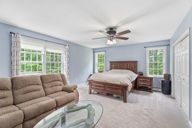 8 Tyler Drive, Londonderry, NH 03053