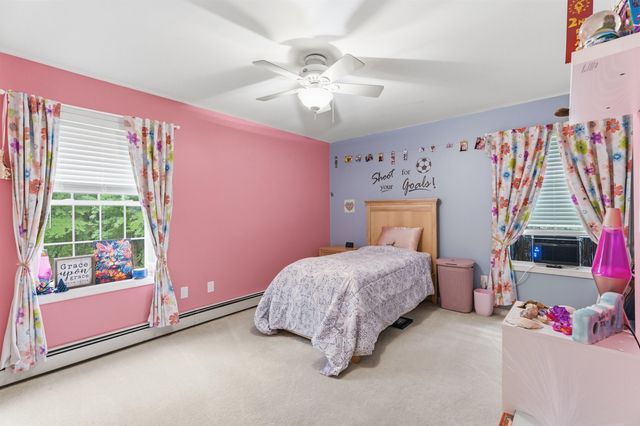 8 Tyler Drive, Londonderry, NH 03053