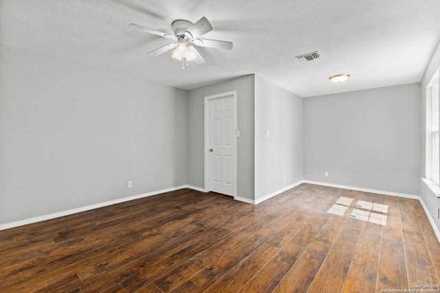 714 Hallie Ave, San Antonio, TX 78210