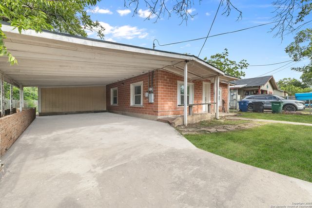 714 Hallie Ave, San Antonio, TX 78210