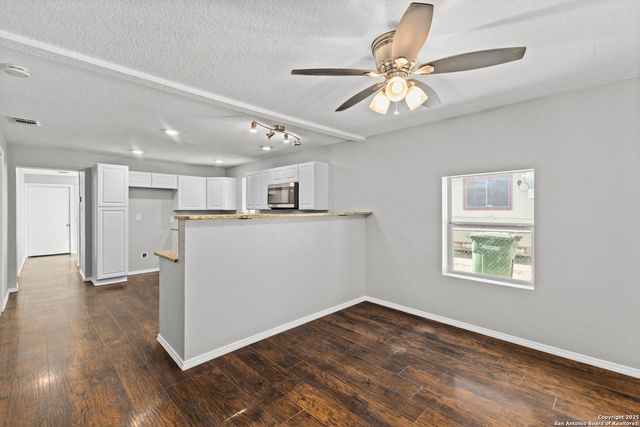 714 Hallie Ave, San Antonio, TX 78210
