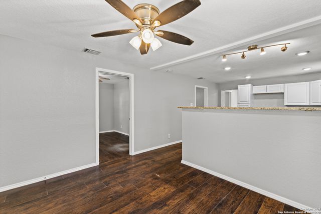 714 Hallie Ave, San Antonio, TX 78210