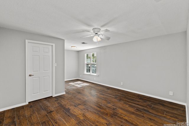 714 Hallie Ave, San Antonio, TX 78210