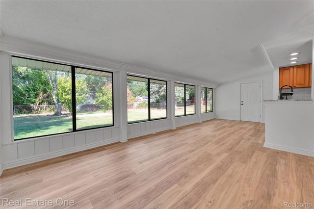 45467 Sterritt Street, Utica, MI 48317