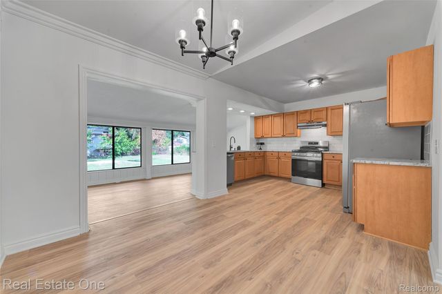 45467 Sterritt Street, Utica, MI 48317