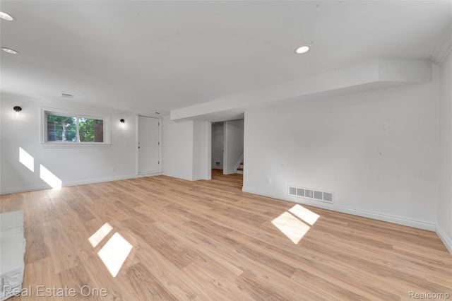 45467 Sterritt Street, Utica, MI 48317