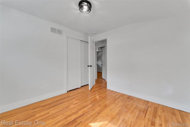 45467 Sterritt Street, Utica, MI 48317