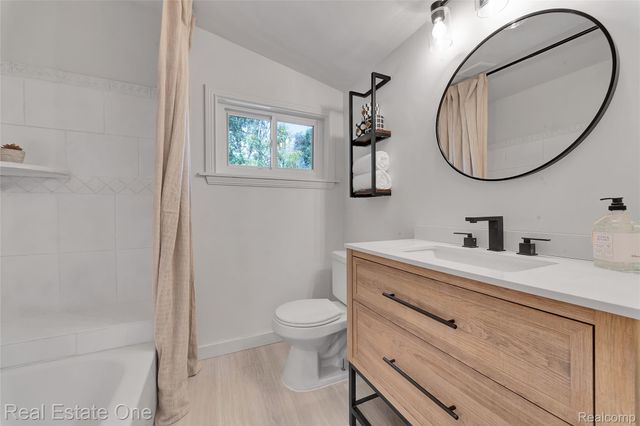 45467 Sterritt Street, Utica, MI 48317