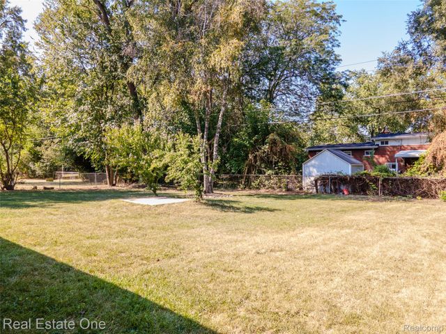 45467 Sterritt Street, Utica, MI 48317