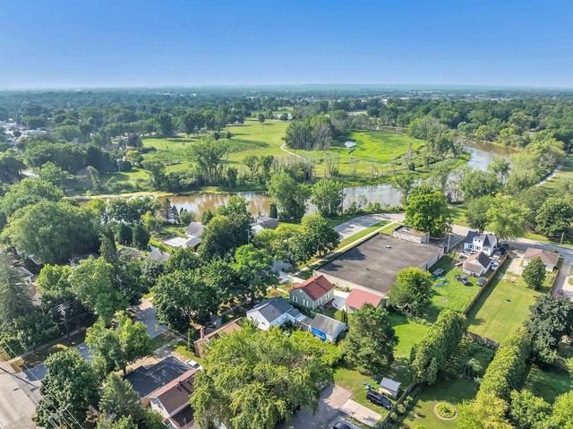 610 GOODELL STREET, Green Bay, WI 54301