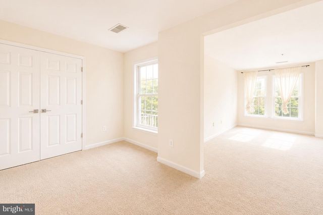 10225 EVERLEY TER, Lanham, MD 20706