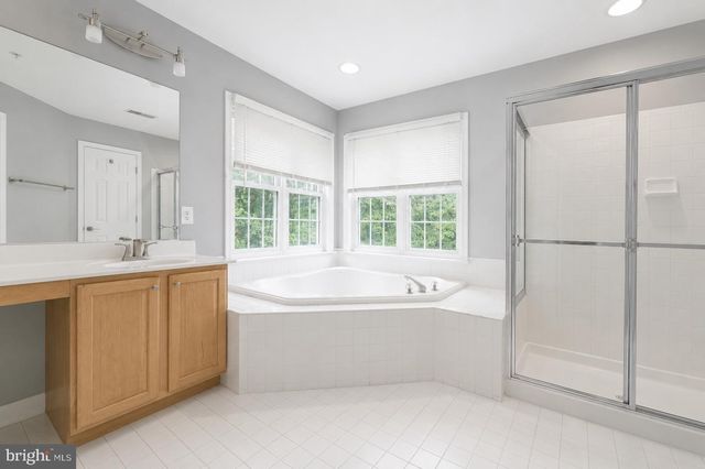 10225 EVERLEY TER, Lanham, MD 20706