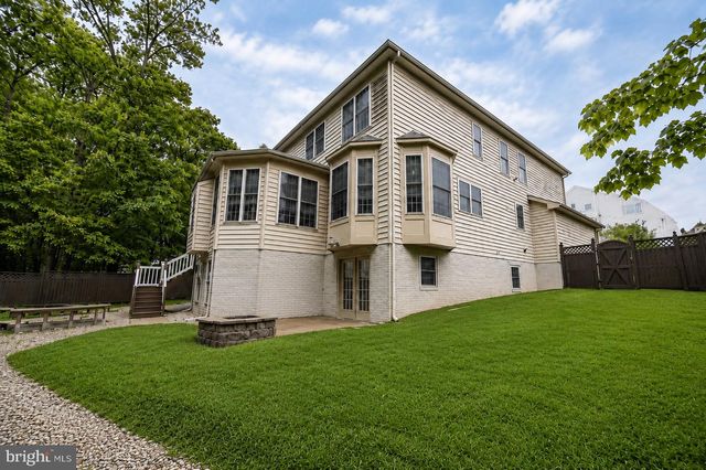 10225 EVERLEY TER, Lanham, MD 20706